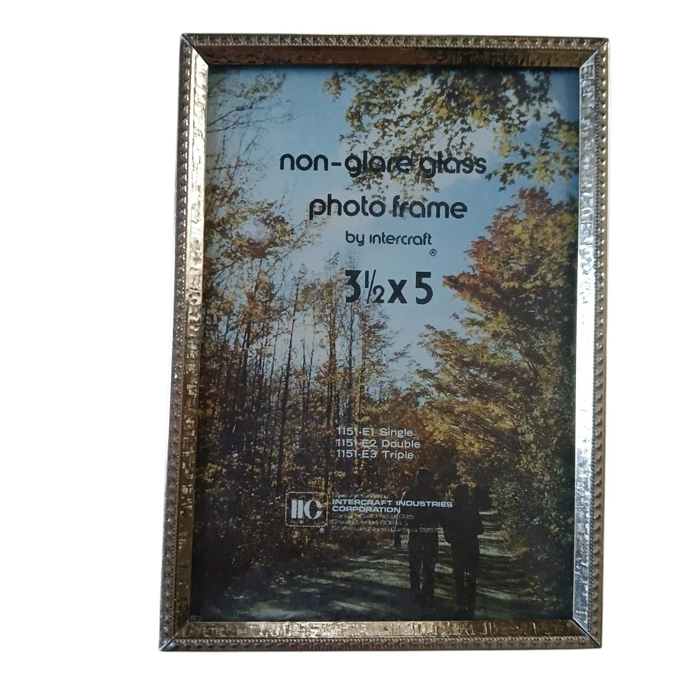 Vintage 60's Intercraft Photo Frame Gold Tone Metal Decor Easel MCM - 3.5 x 5
